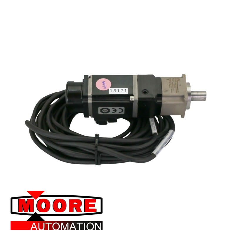 OMRON AB/F042-S2-P2,R88A-CA1A005S R88M-1M10030T-S2 03009-MA24-1003 140008320 150008320 AC SERVO MOTOR